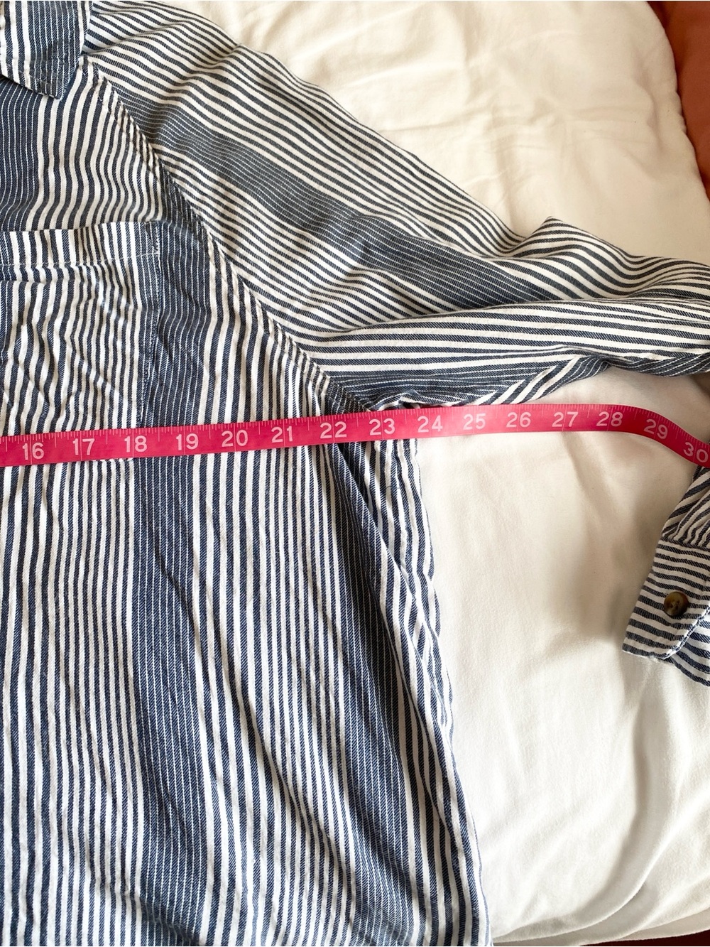 SO Navy and White Vertical Stripe Button-Up Long Sleeve Collared Shirt, Large - Picture 6 of 7